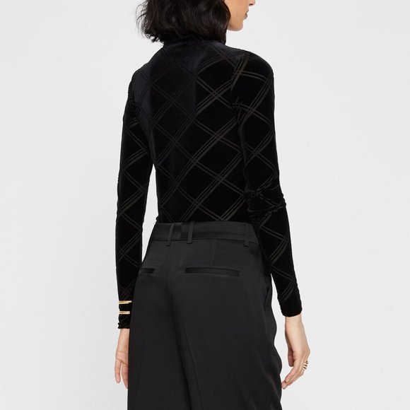Brand New Club Monaco Velvet Turtleneck Top - Picture 4 of 4